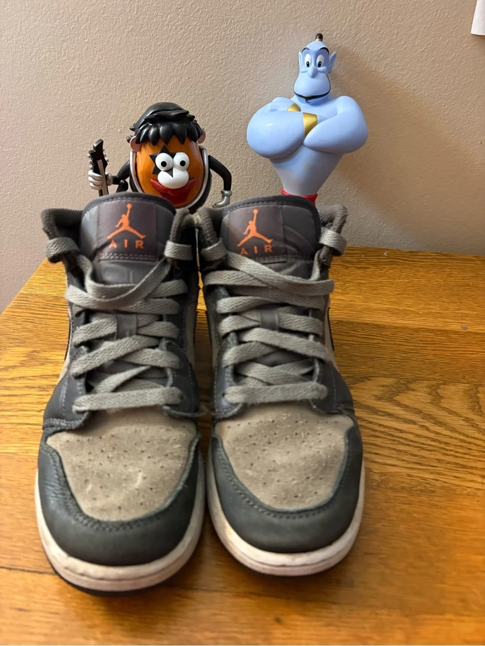 Nike Air Jordan 1 SE Mid in Night Stadium / black. Women’s 7.5/Big kids 5.5.